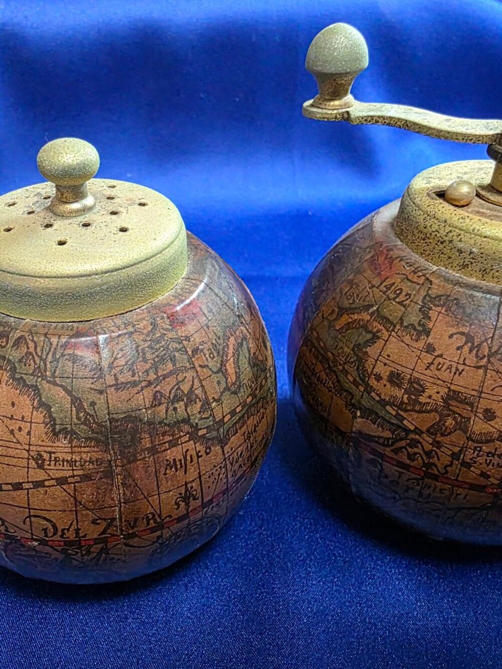 Vintage Italian globe salt and pepper mill